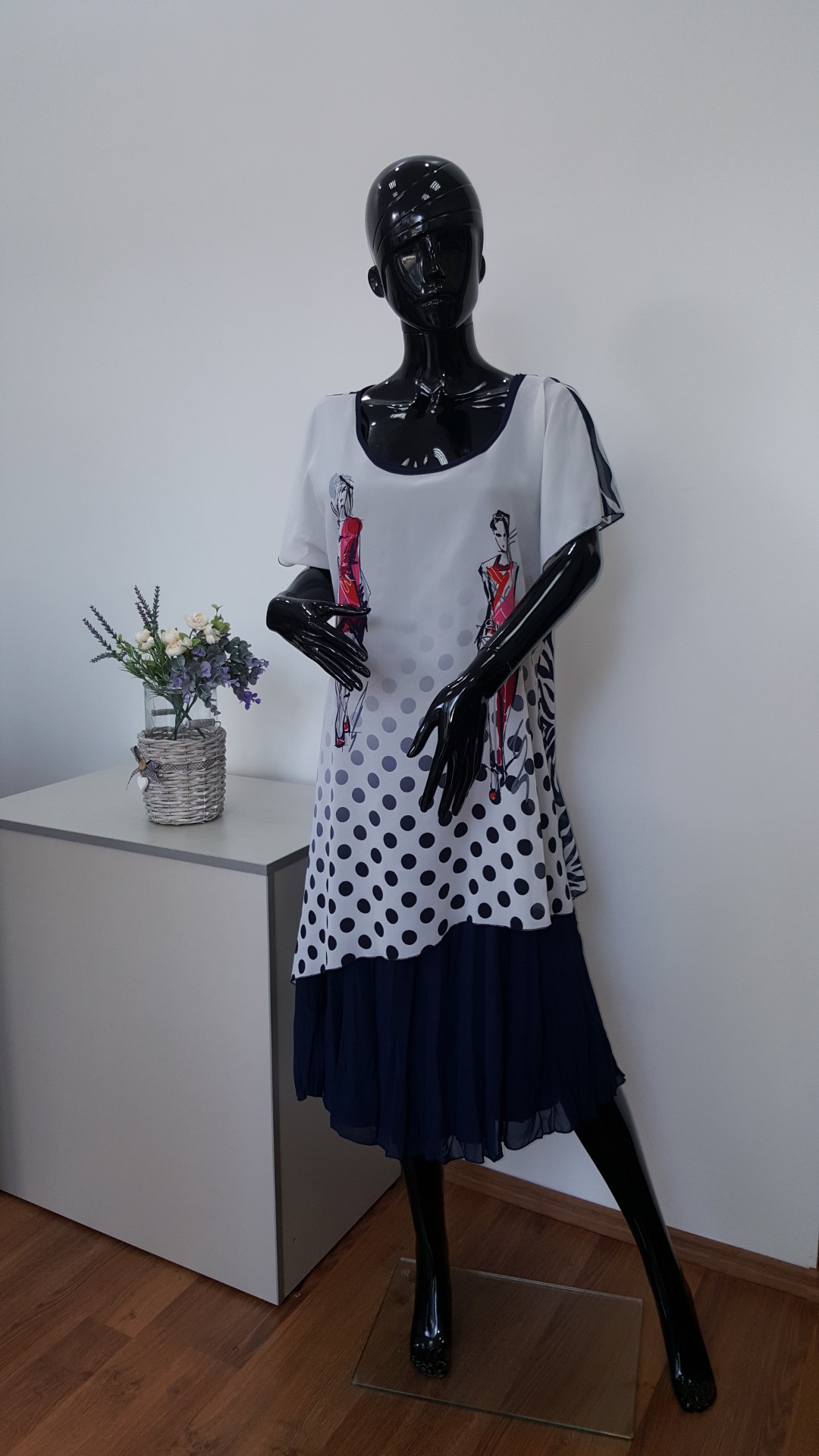 Rochie alba cu buline – cod 105.395